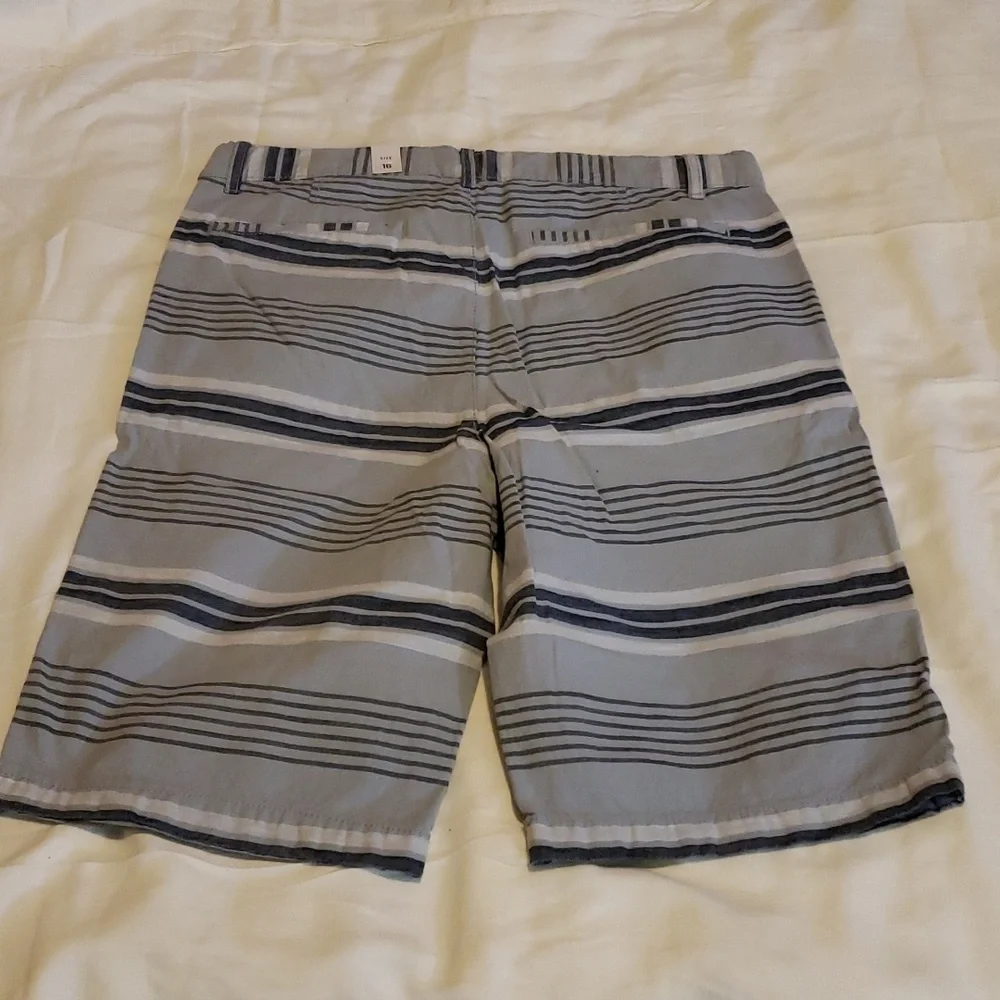 Boy's Size 16 The Children's Place Shorts